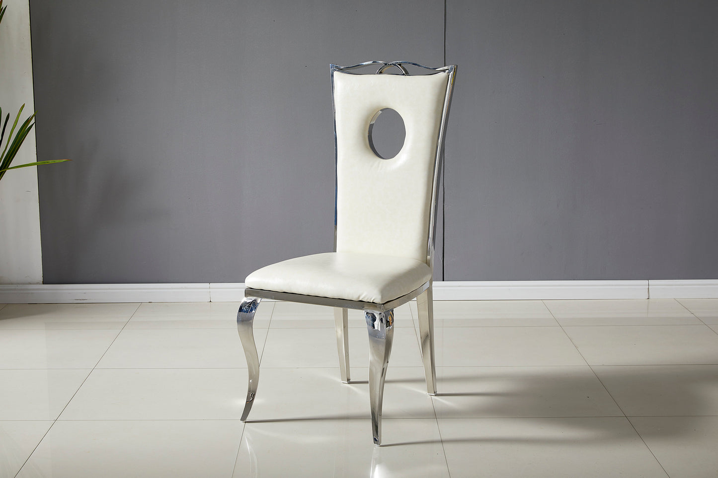 Chaise Royal noir pied doré